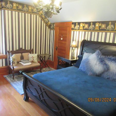 Hummingbird Gardens B&B Ladysmith Ngoại thất bức ảnh